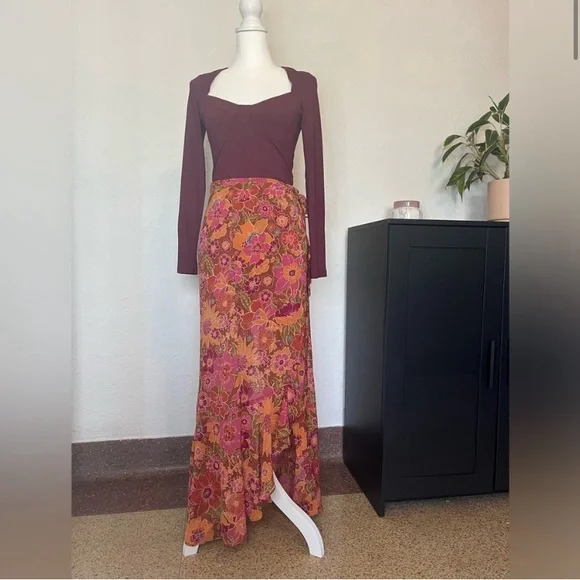 Free People Femme Edge Floral Print Maxi Skirt - Sz 8 NWOT - Picture 2 of 5